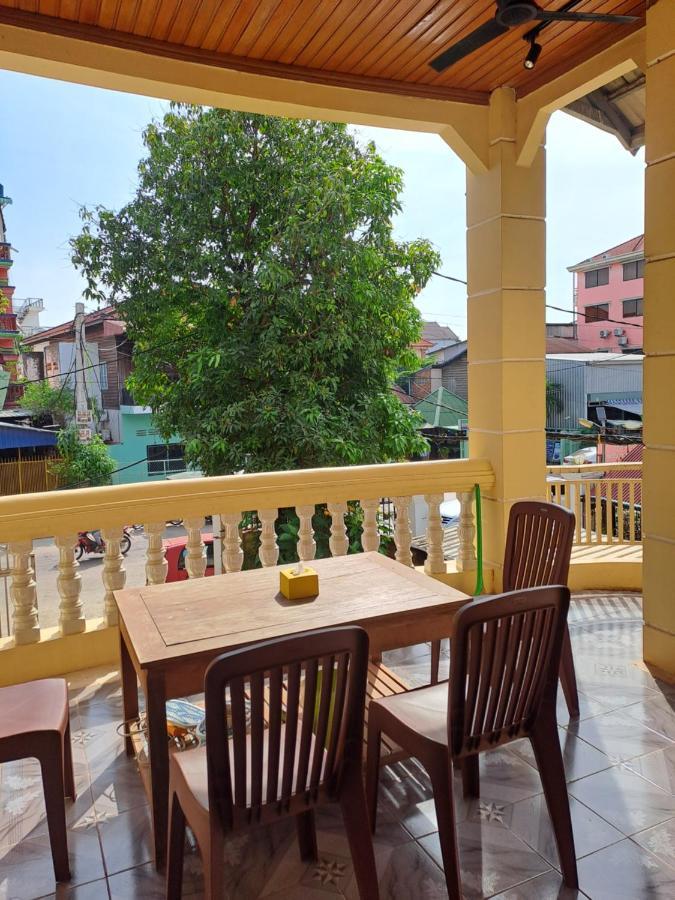 Makers Guesthouse Сиемрип Экстерьер фото