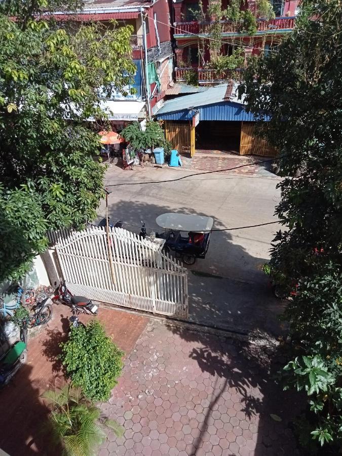 Makers Guesthouse Сиемрип Экстерьер фото