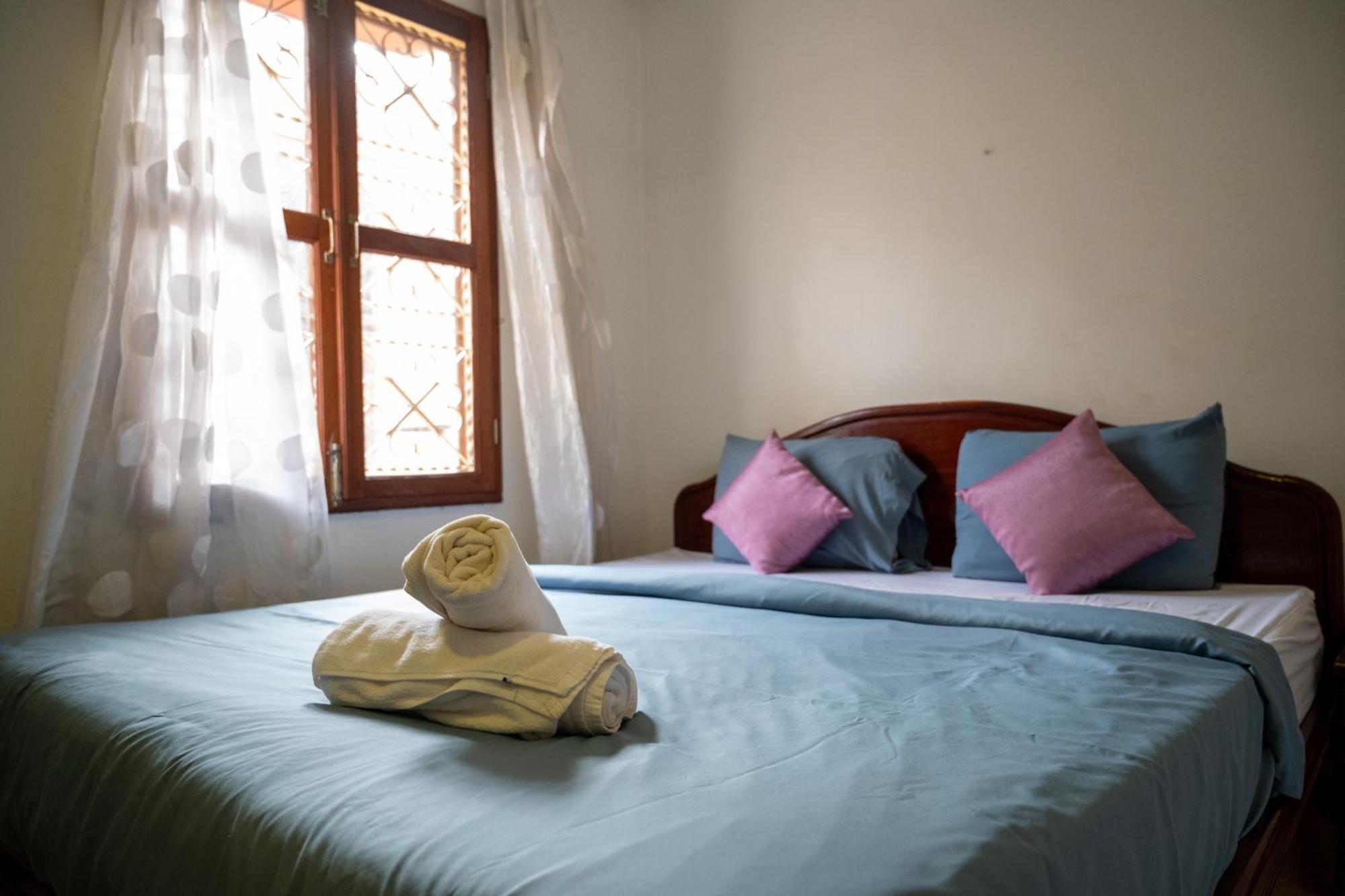 Makers Guesthouse Сиемрип Экстерьер фото
