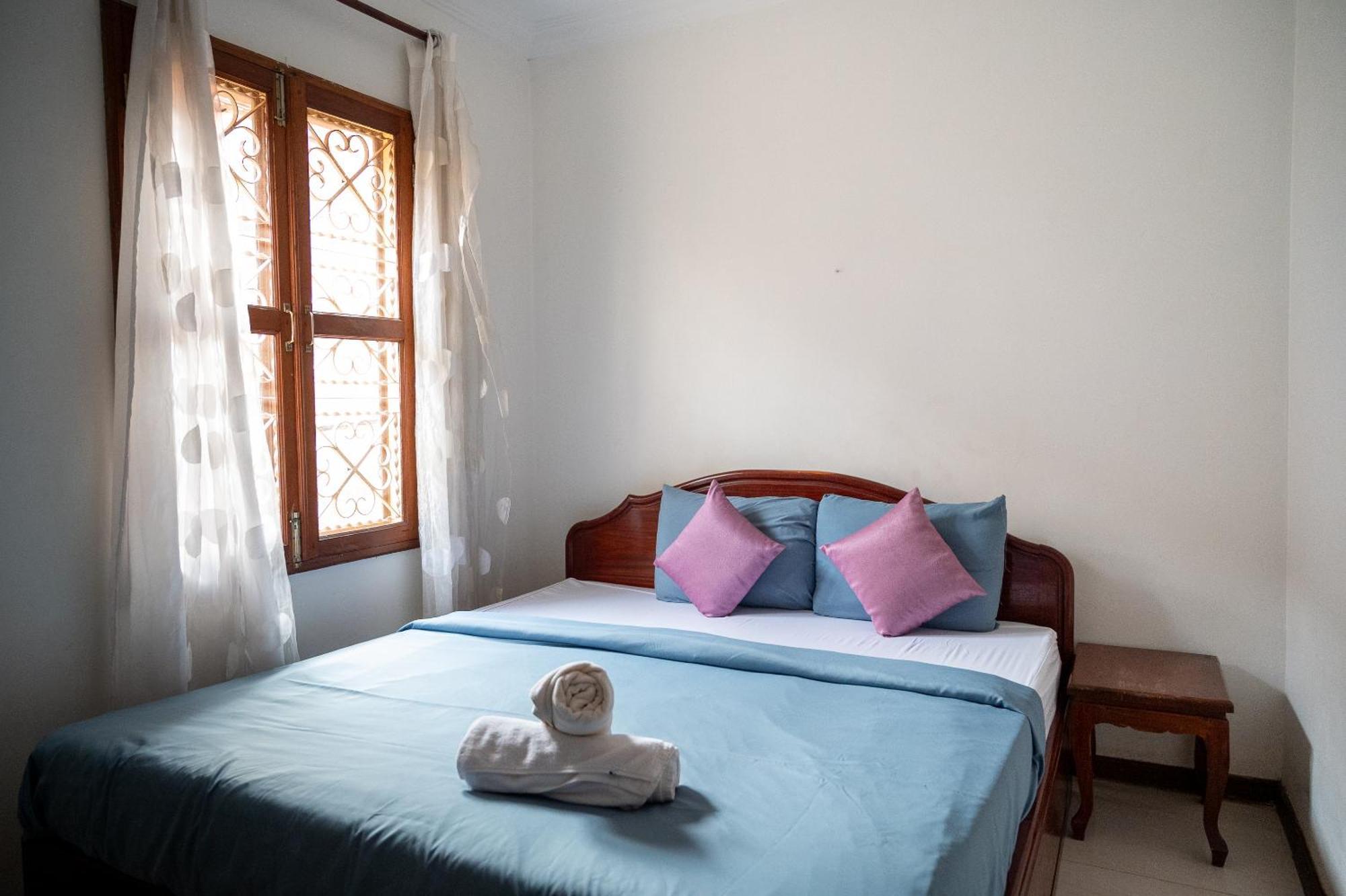 Makers Guesthouse Сиемрип Экстерьер фото